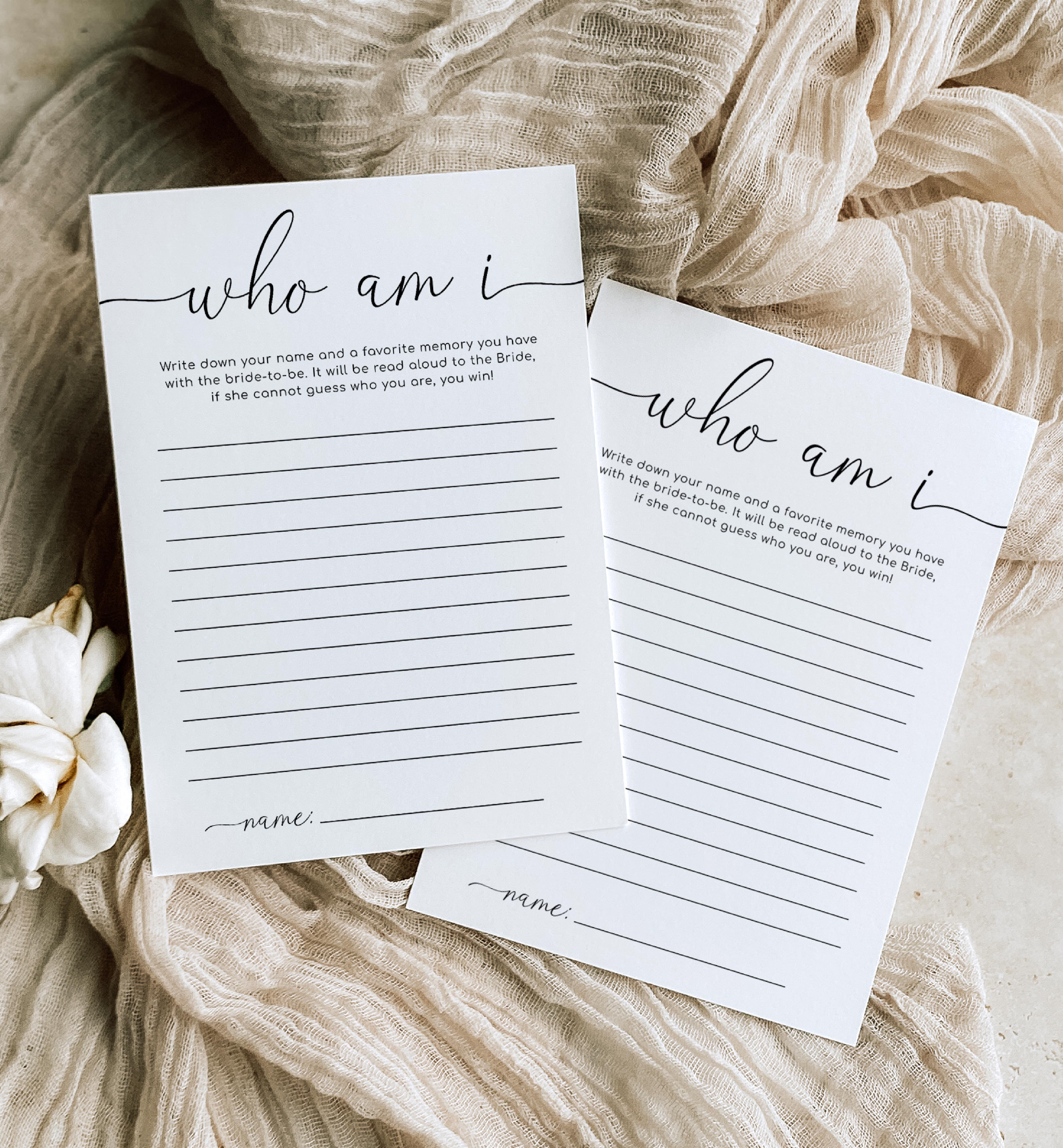 QSC-WHT-10-B2112 - QUINN SCRIPT - WHITE - WHO AM I GAME design preview