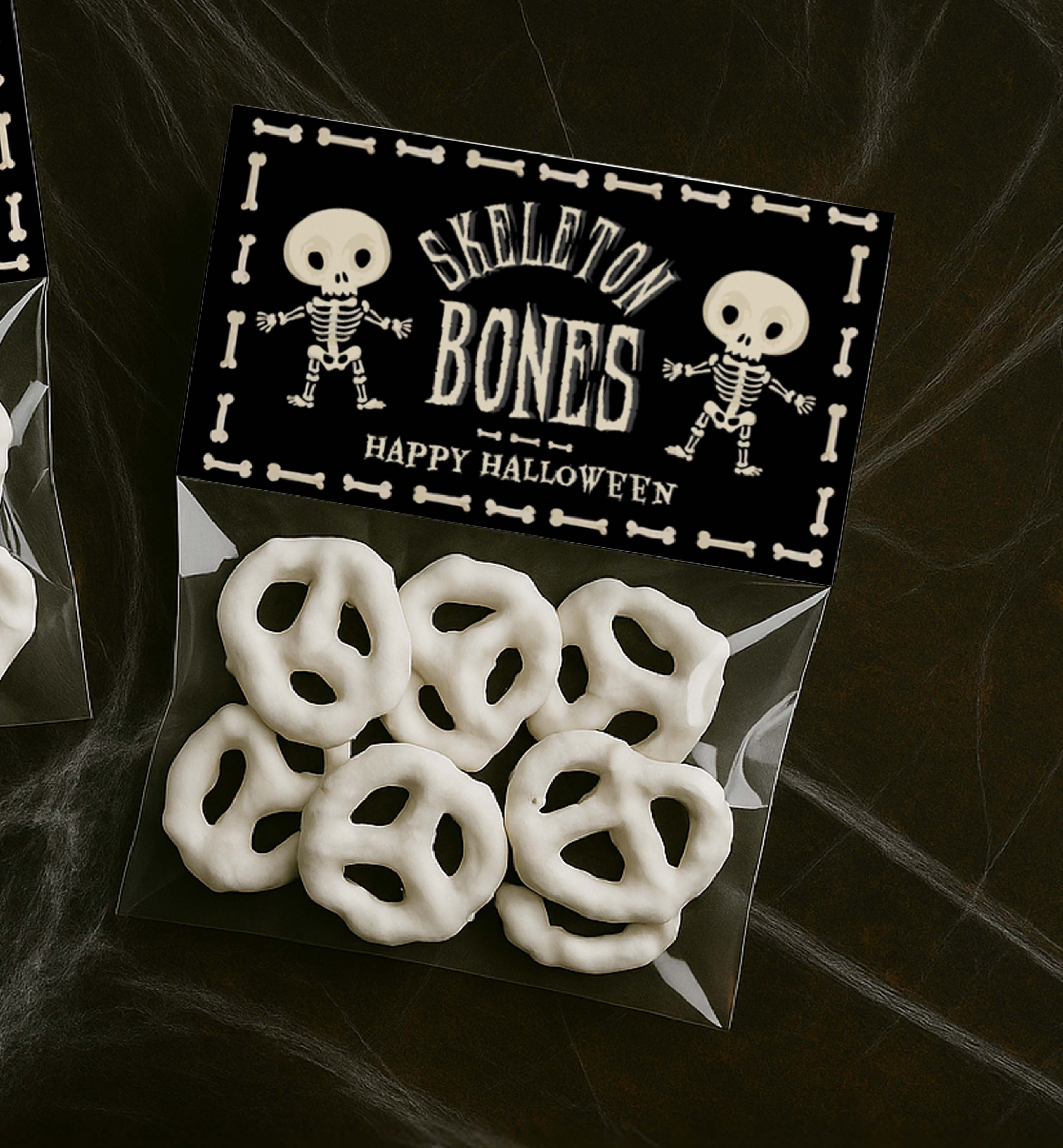 HAL-BLK-6-B3679 - HALLOWEEN - BLACK - BAG-O-BONES BAG TOPPER design preview
