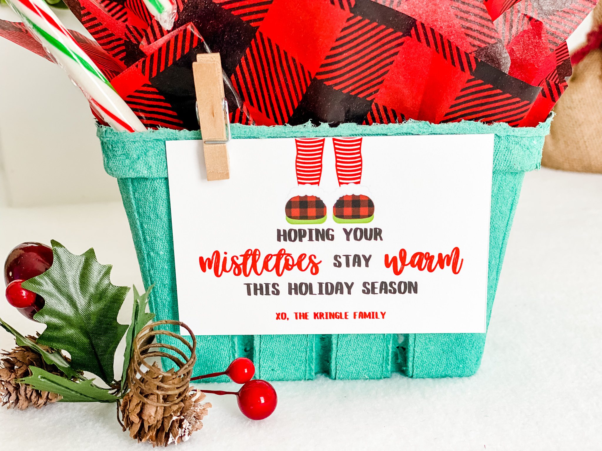 Mistletoe Tags design preview