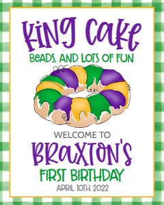 Birthday King Cake Green Gingham Welcome Sign: Birthday King Cake Green Gingham