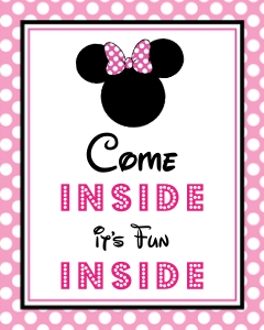 Minnie Pink Sign Set 8x10: Minnie Pink Sign Set