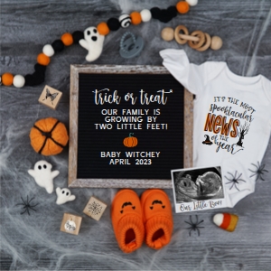 (Sonogram) Halloween Pregnancy Announcement 2 (Trick or Treat, Spooktacular News): Halloween Pregnancy Announcement 2 (Trick or Treat, Spooktacular News)