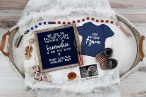 (Sonogram) Patriotic Bassinet Pregnancy Announcement (Grow Again): Patriotic Bassinet Pregnancy Announcement (Grow Again)