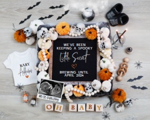 (Sonogram) Pumpkin Skulls Halloween Pregnancy Announcement (Spooky Secret): Pumpkin Skulls Halloween Pregnancy Announcement (Spooky Secret)