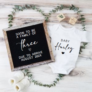 Eucalyptus Heart Pregnancy Announcement (Family of Three): Eucalyptus Heart Pregnancy Announcement (Family of Three)