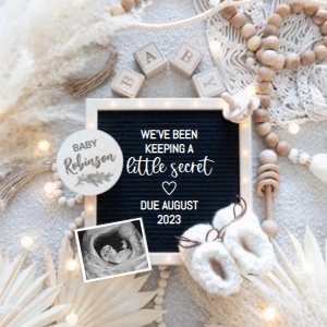 Boho-Blanket-Light-Decor-Pregnancy-Announcement: Boho-Blanket-Light-Decor-Pregnancy-Announcement