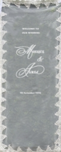 Large Lace Welcome Sign: Large Lace Welcome Sign